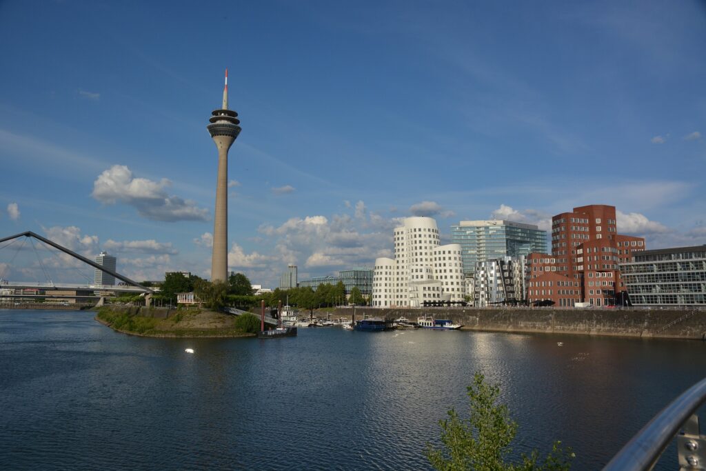 Rheinturm Düsseldorf